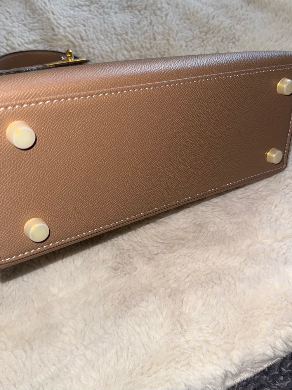 Beautiful Kelly Bag Size 28CM Gold Hardware - Picture 3 of 9